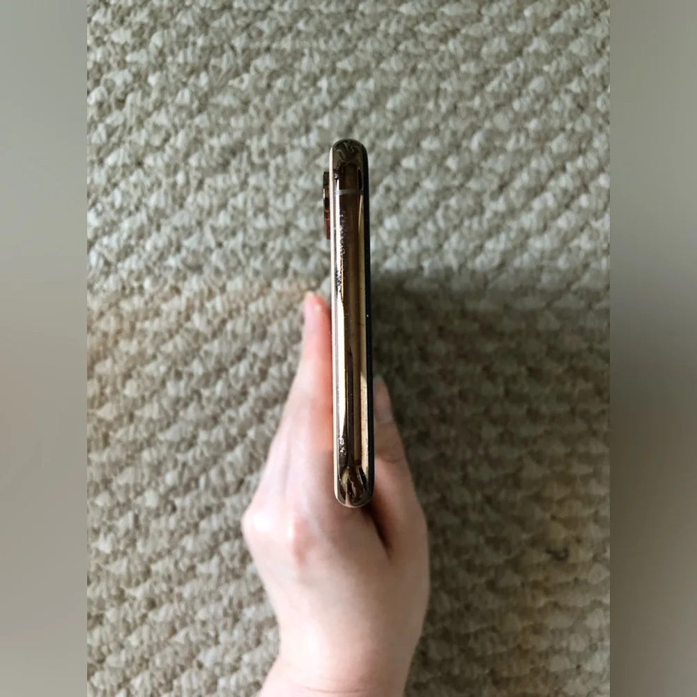 Apple IPhone XS Max 64GB Unlocked Gold